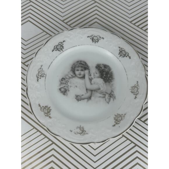 Antique Bavaria Little Girls Portrait Transferware Plate Gold Scalloped Trim 6" - Picture 1 of 6